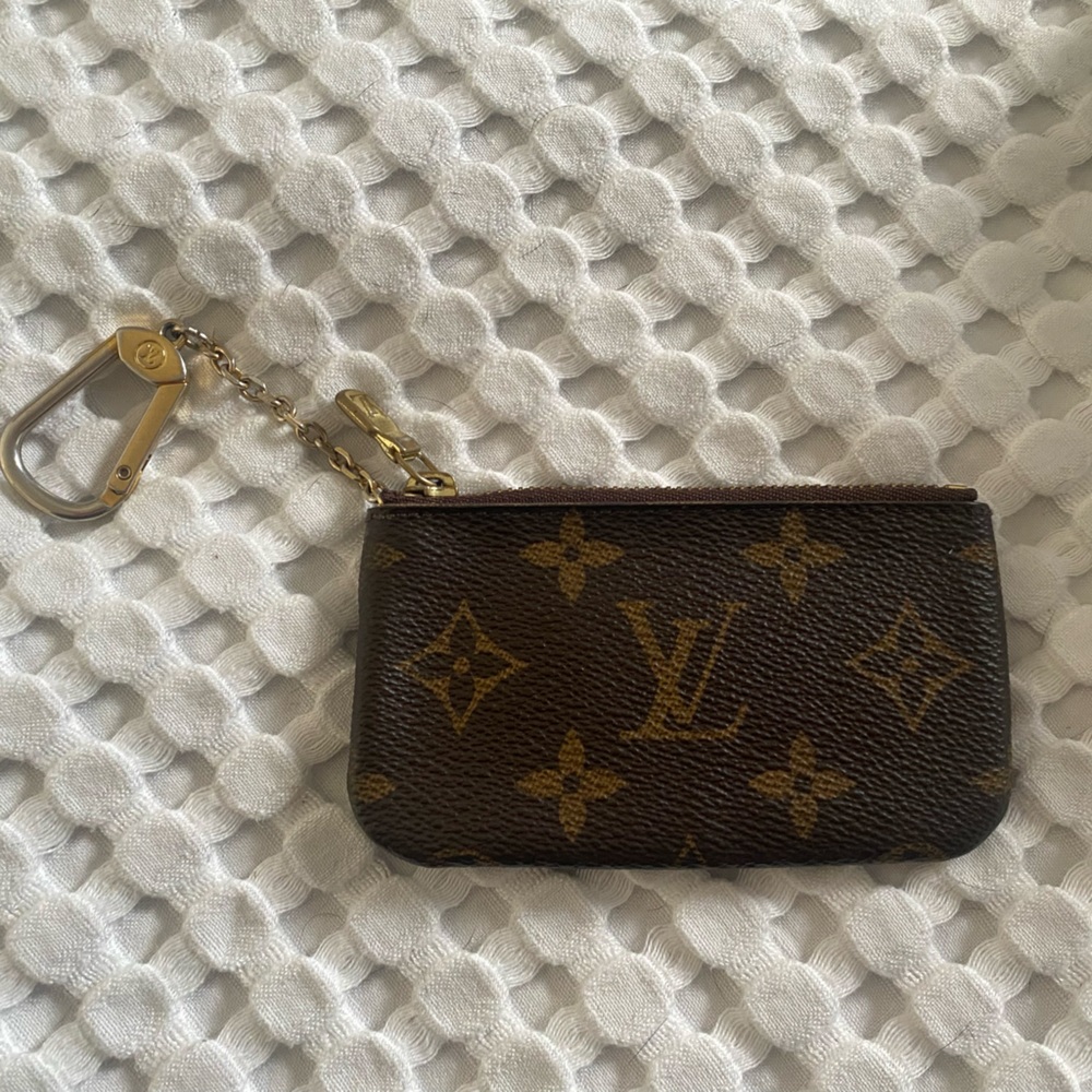 AUTHENTIC Louis Vuitton Key Chain Pouch